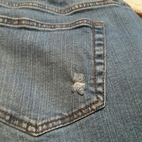 Capris - Picture 2 of 3